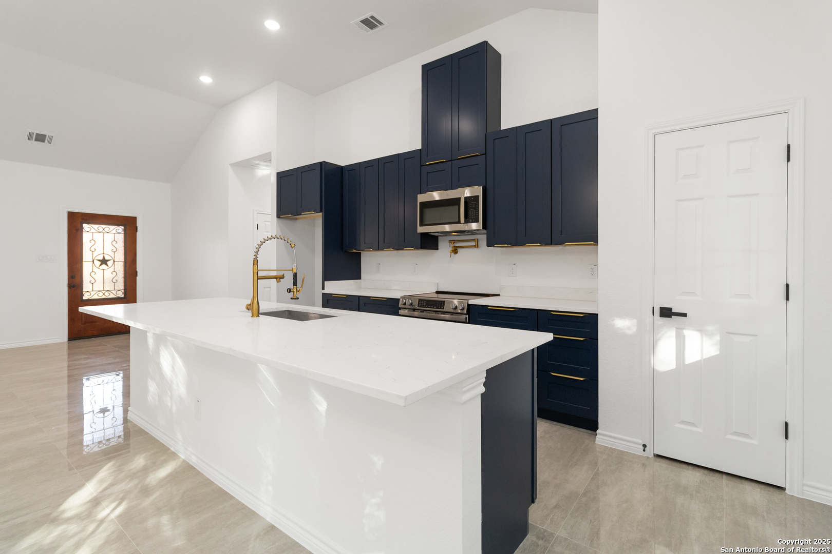4606 Oak Climb