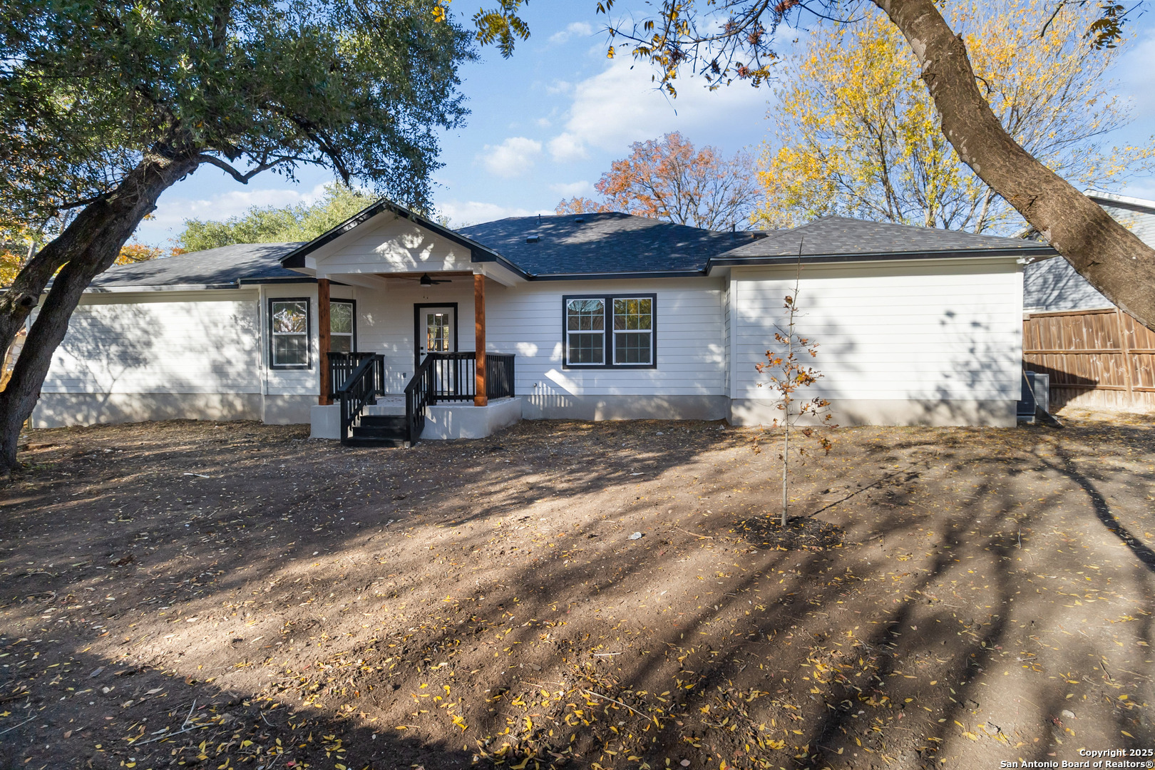 4606 Oak Climb