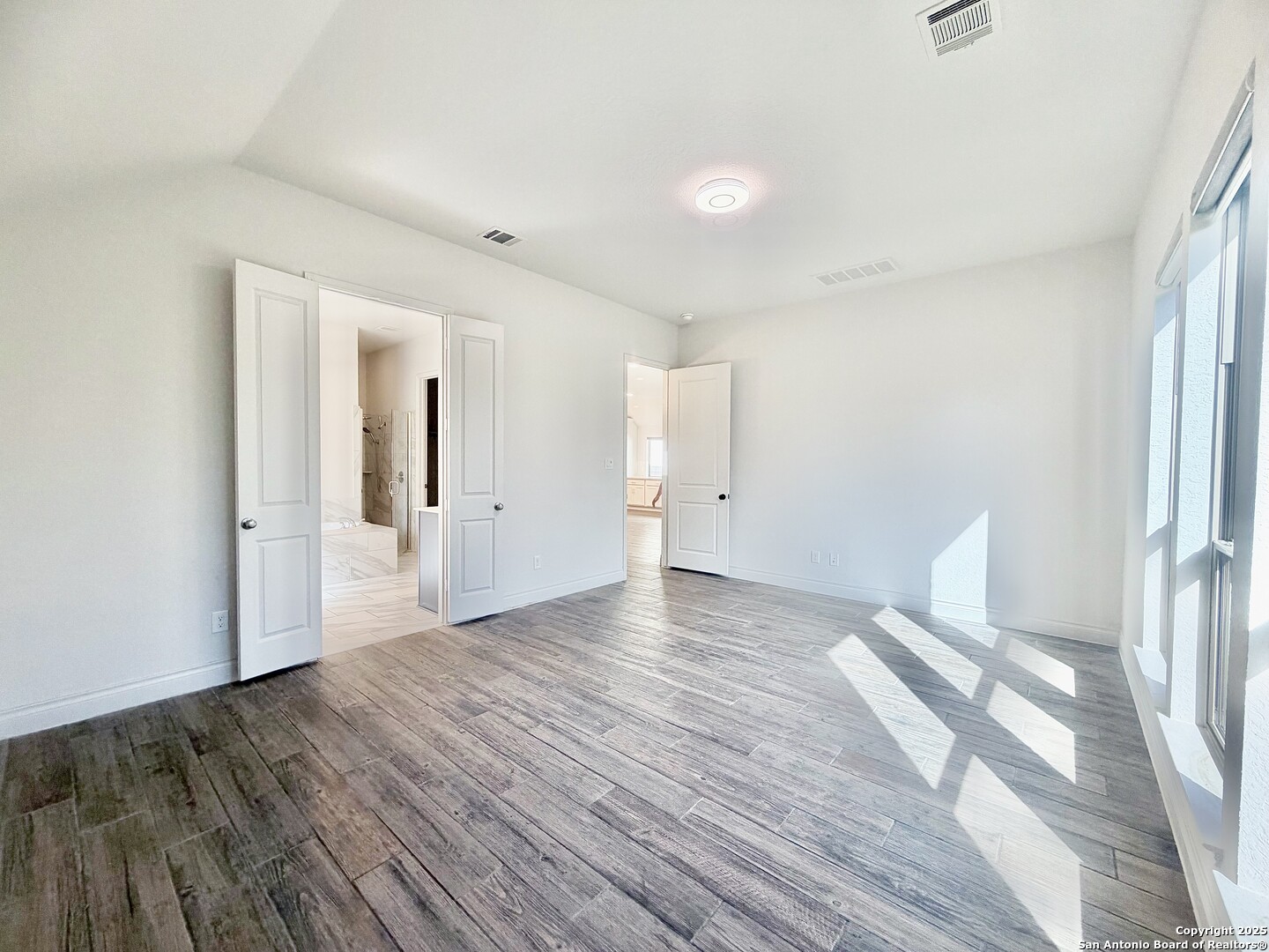 1470 Pitcher Bend