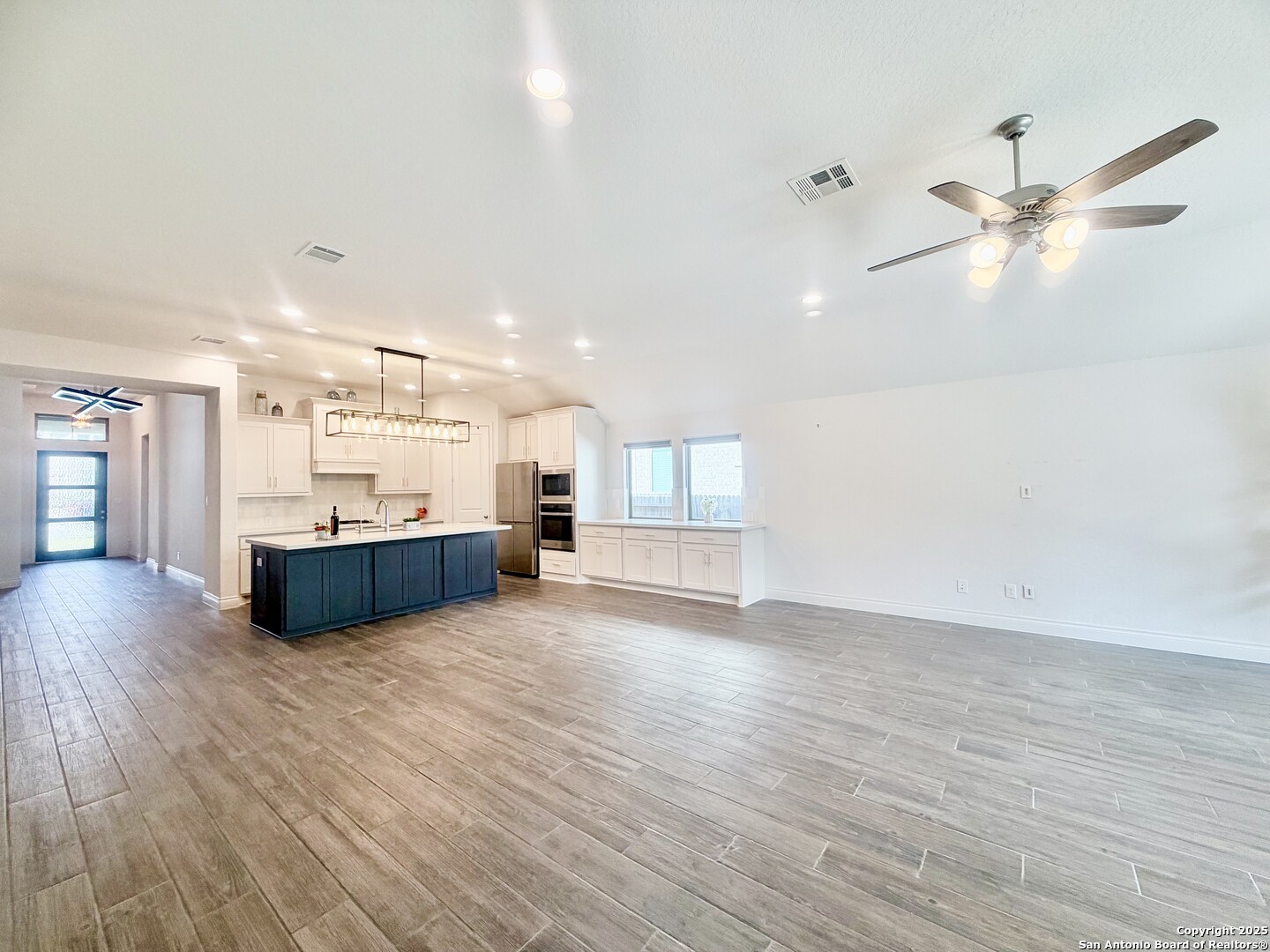 1470 Pitcher Bend