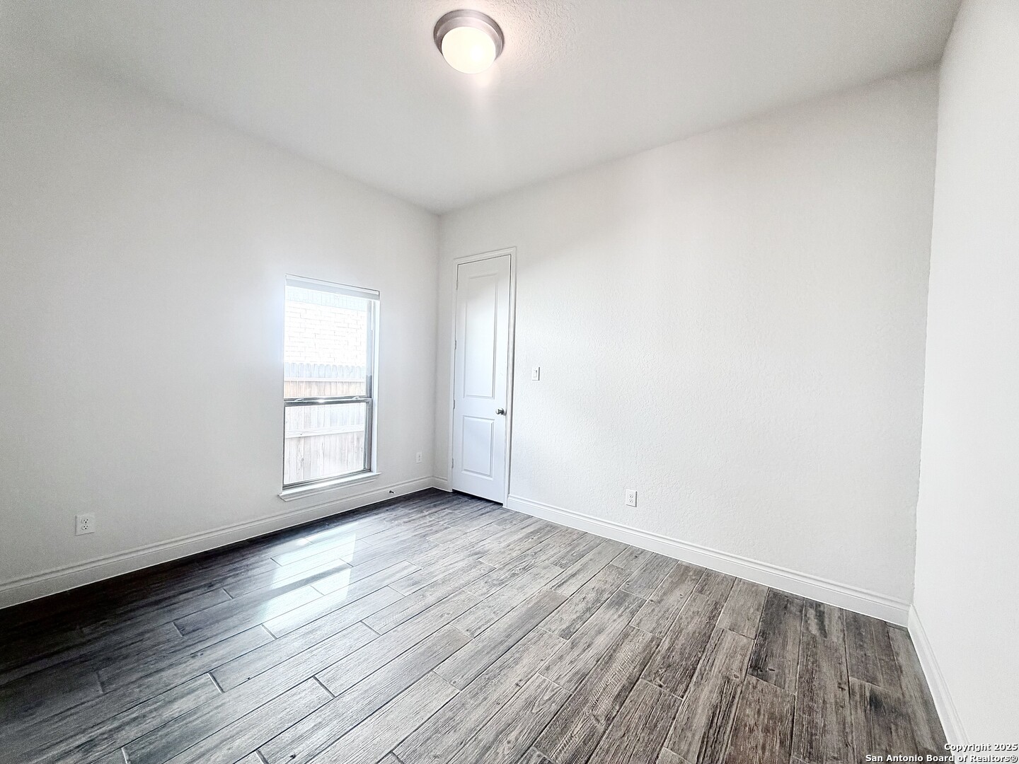 1470 Pitcher Bend