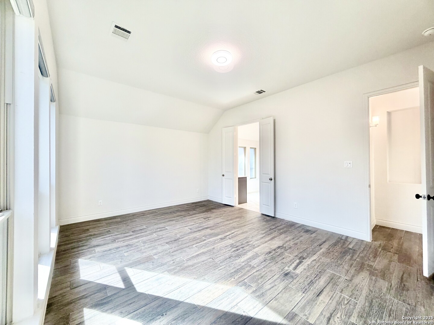 1470 Pitcher Bend