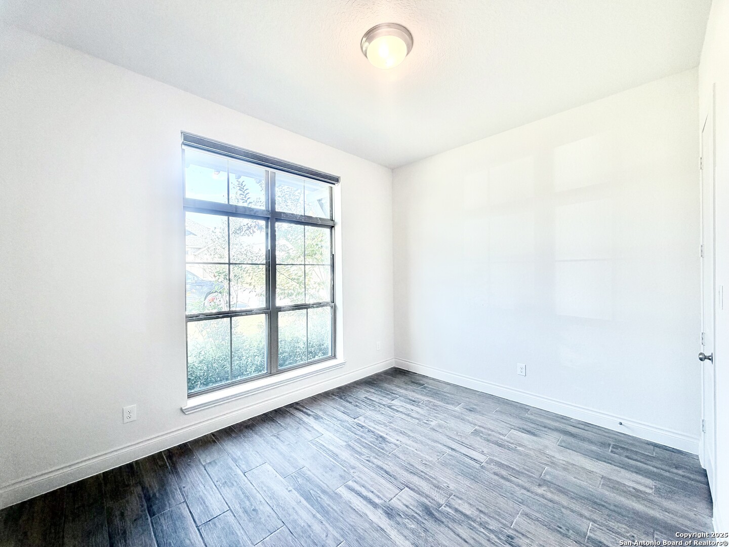 1470 Pitcher Bend