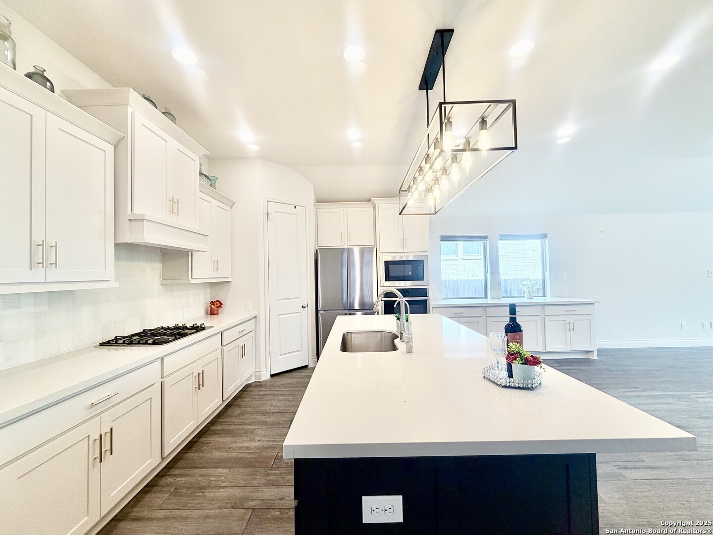 1470 Pitcher Bend