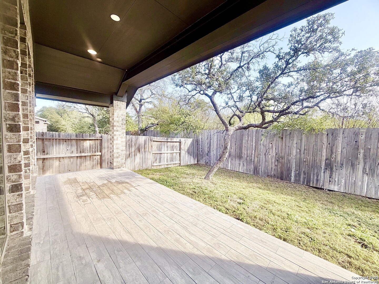 1470 Pitcher Bend