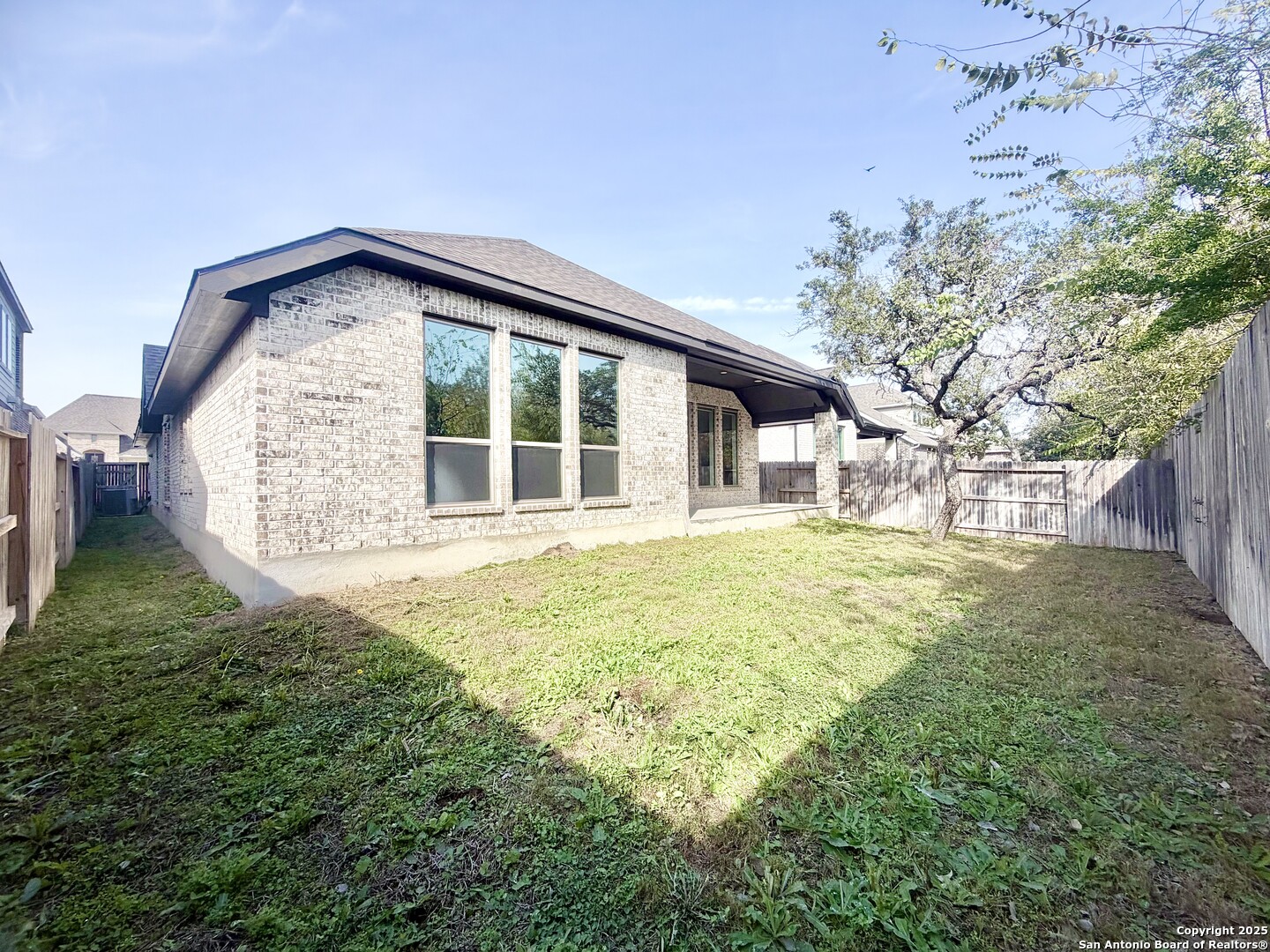 1470 Pitcher Bend