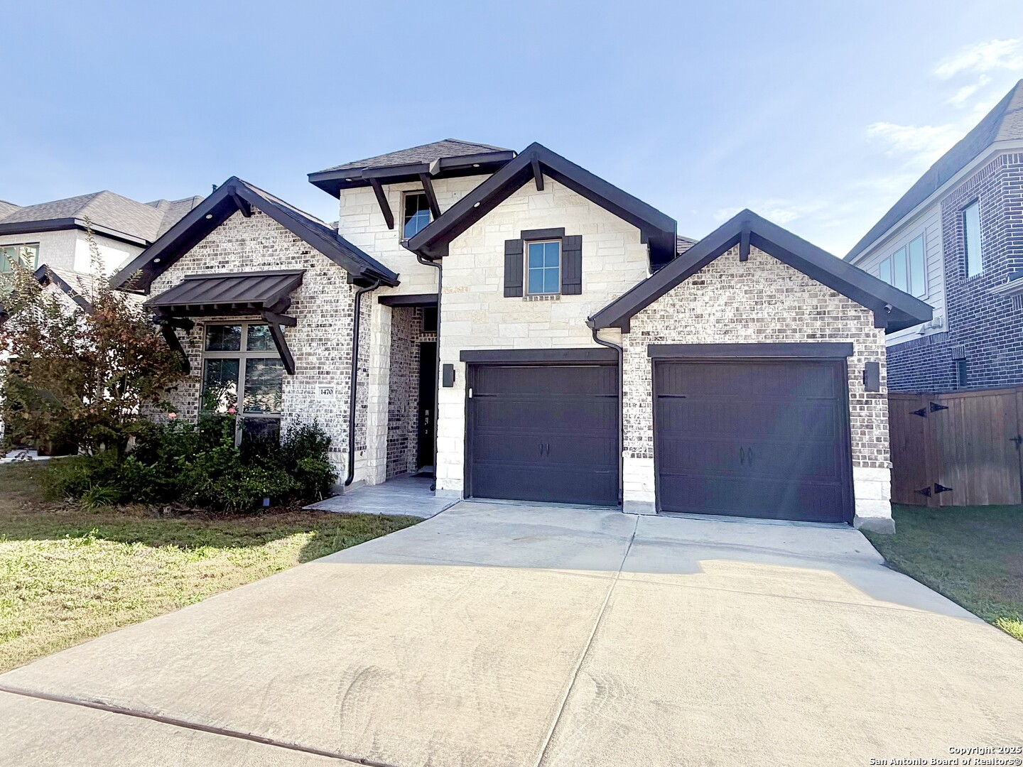 1470 Pitcher Bend