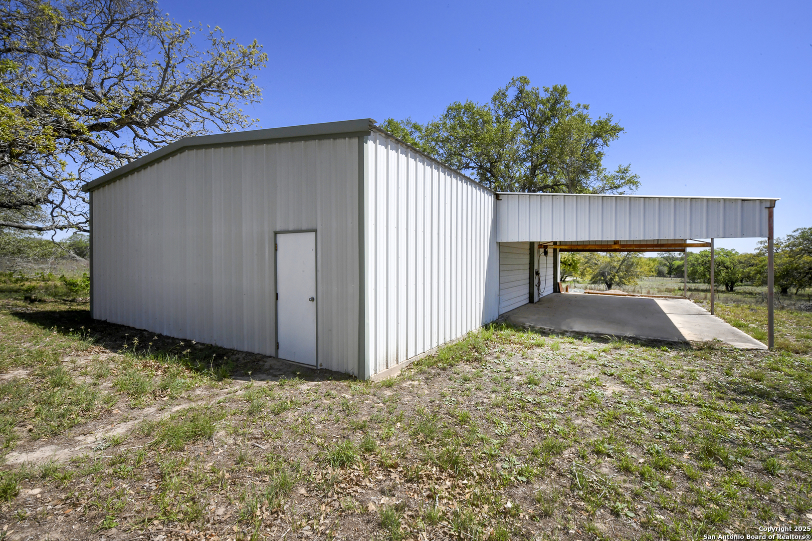 904 Eagle Creek