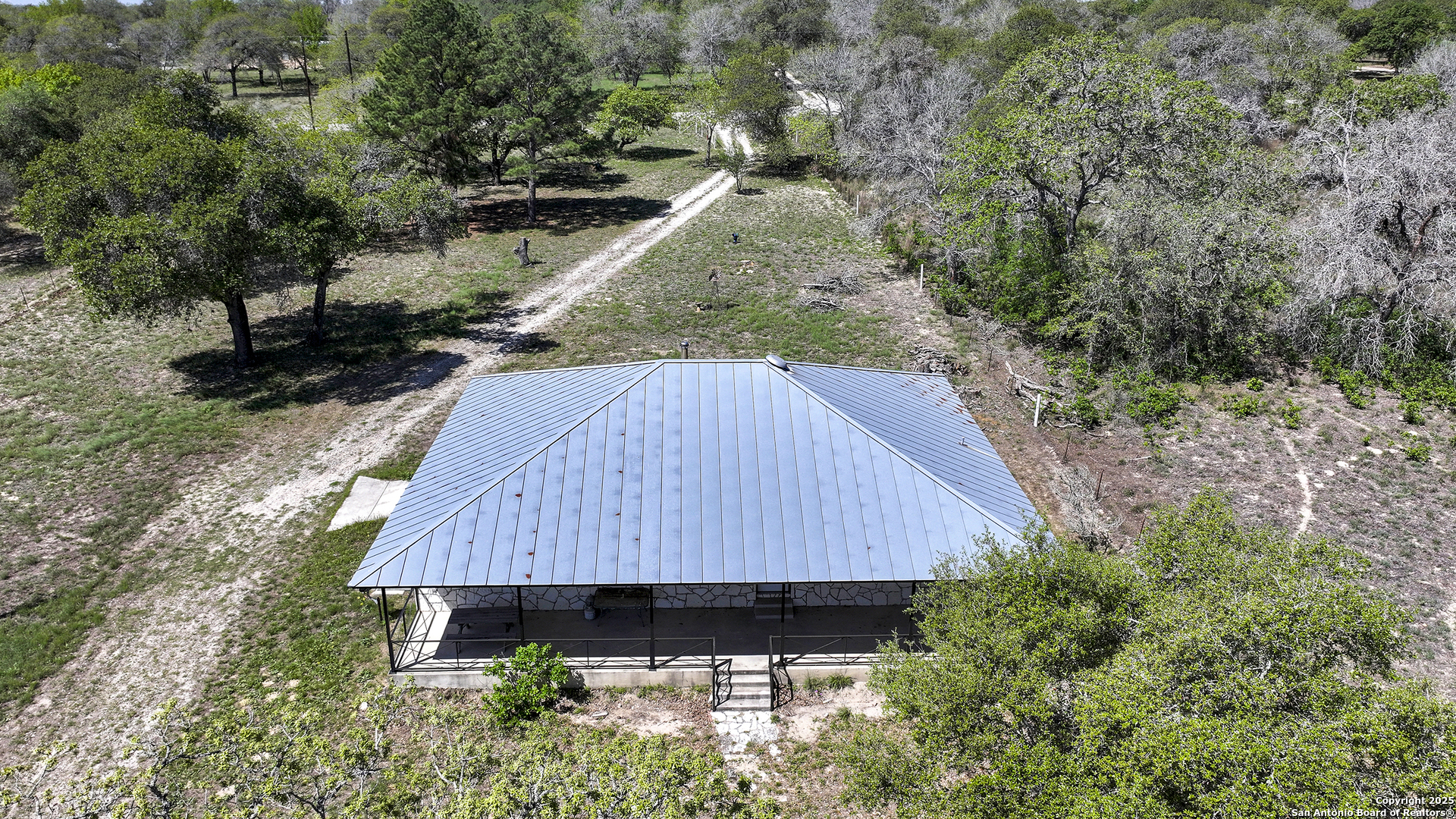 904 Eagle Creek