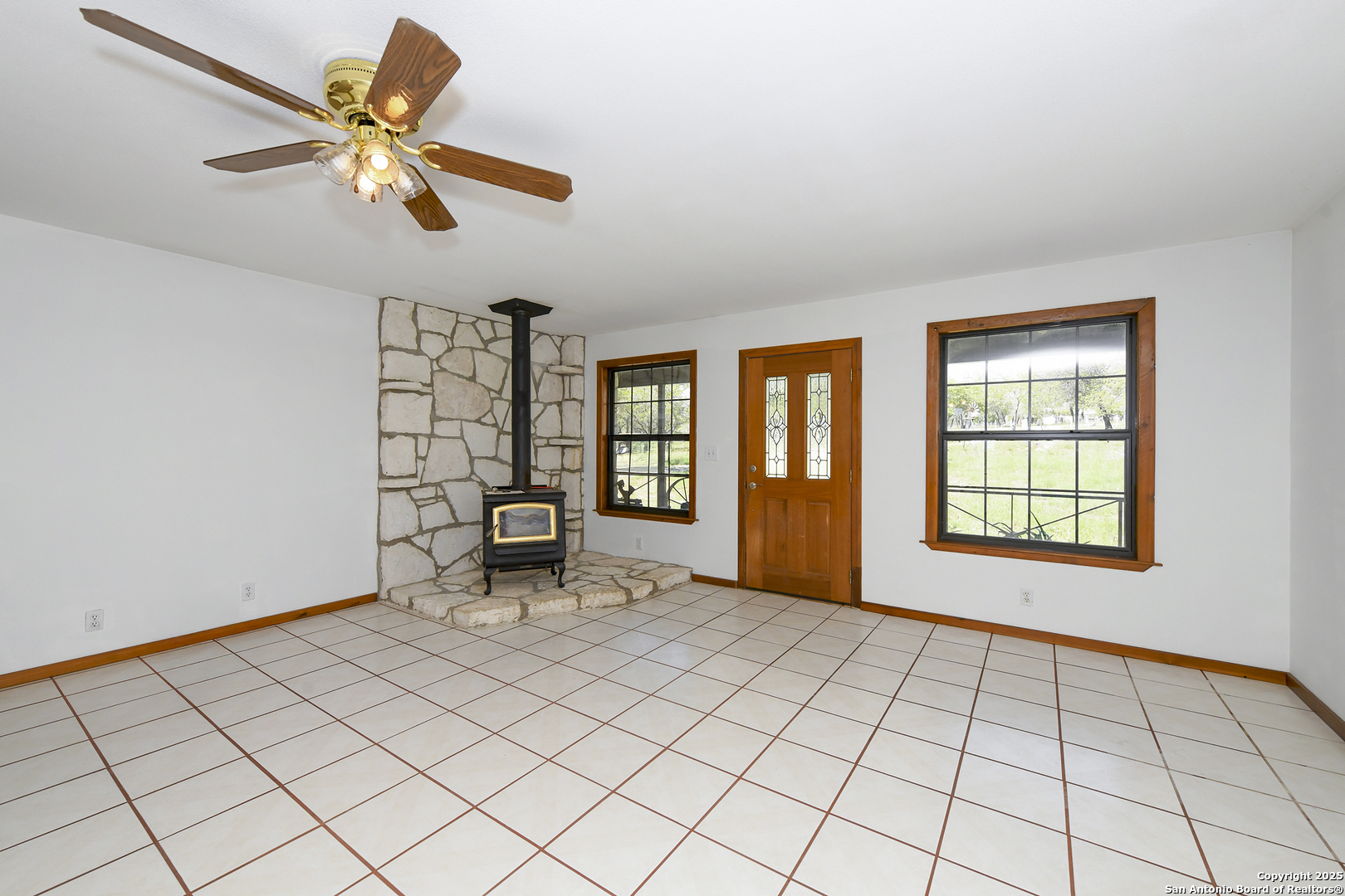 904 Eagle Creek