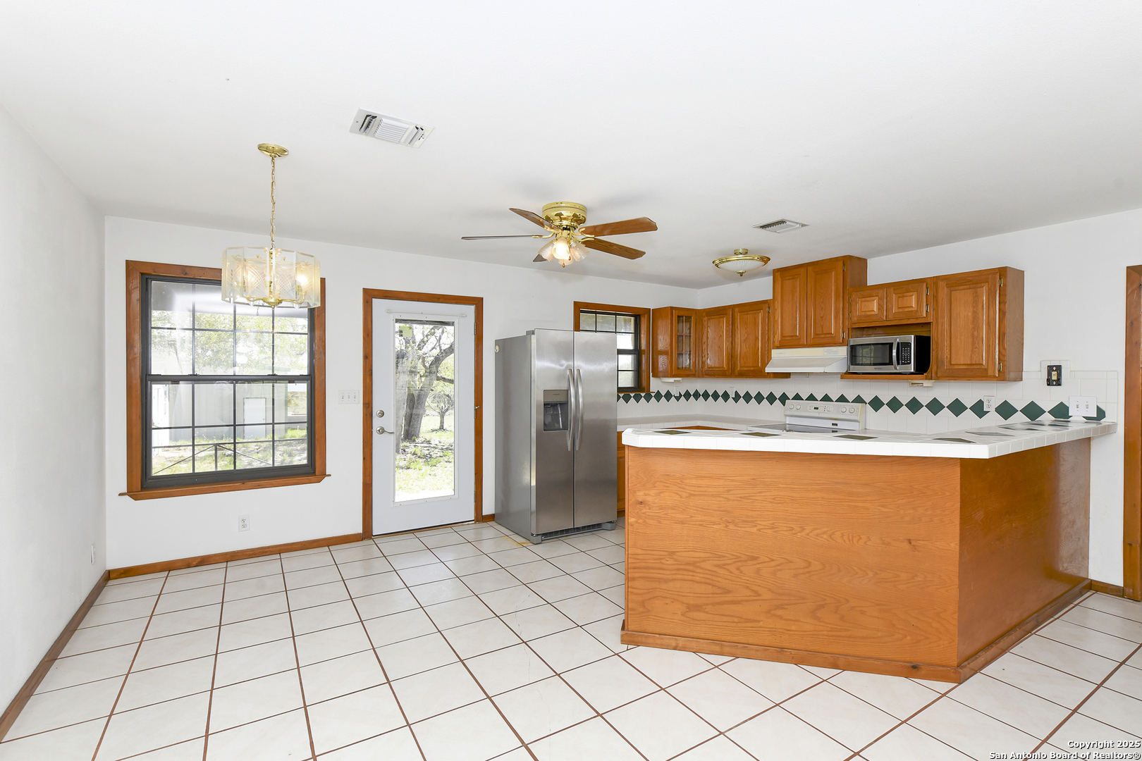 904 Eagle Creek
