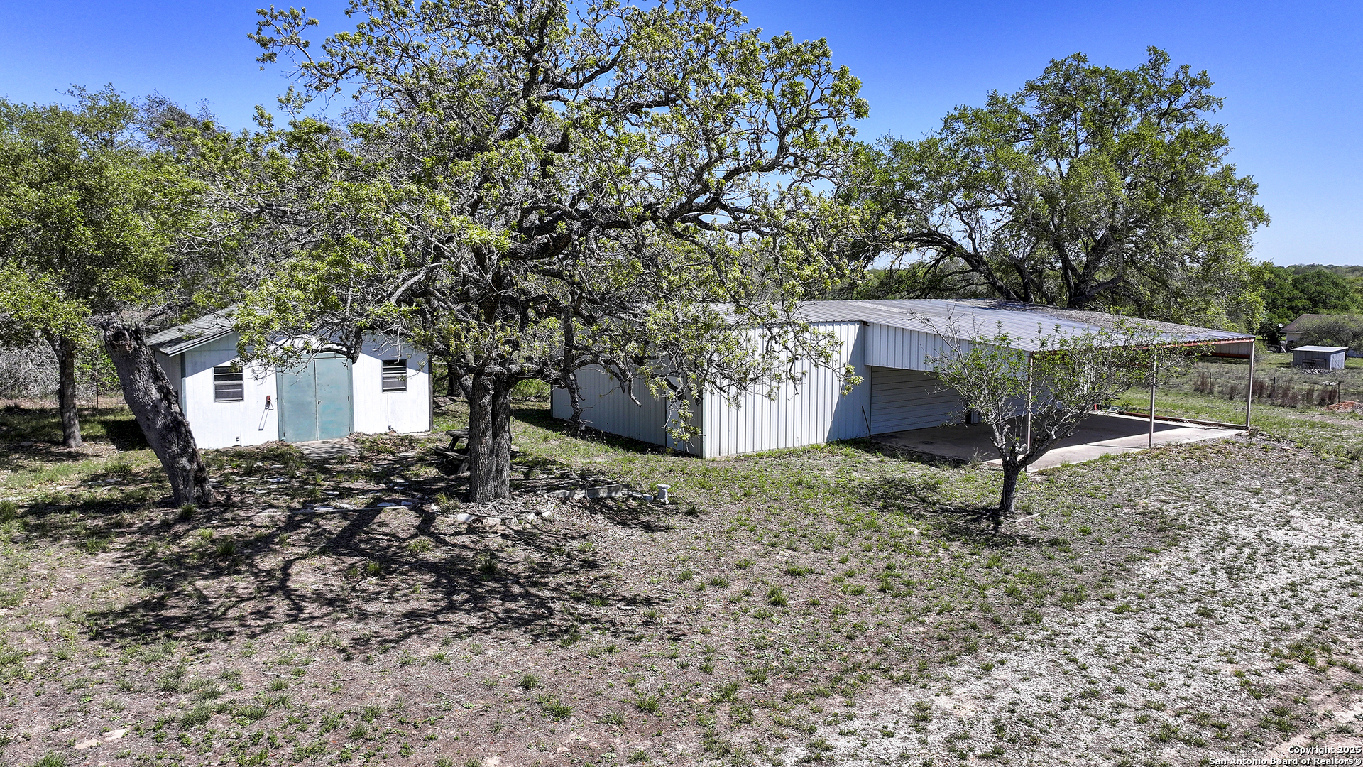 904 Eagle Creek