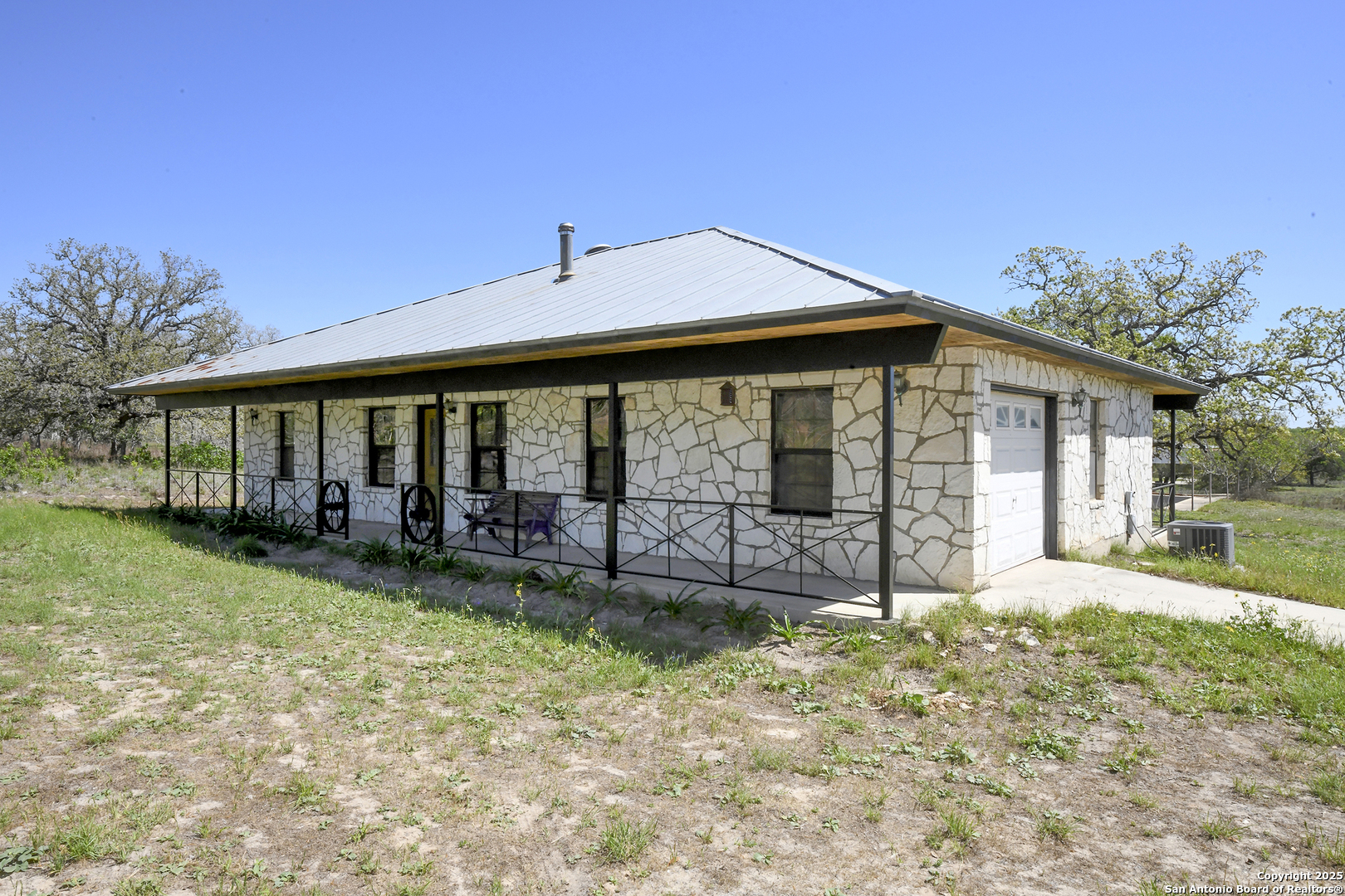 904 Eagle Creek