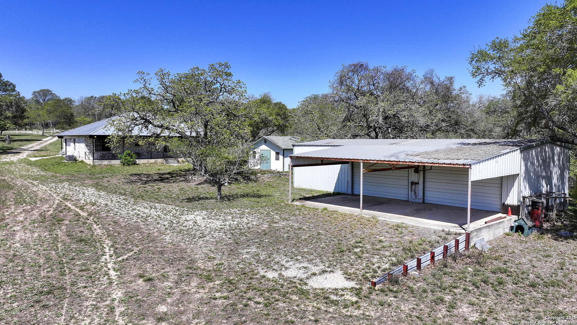 904 Eagle Creek