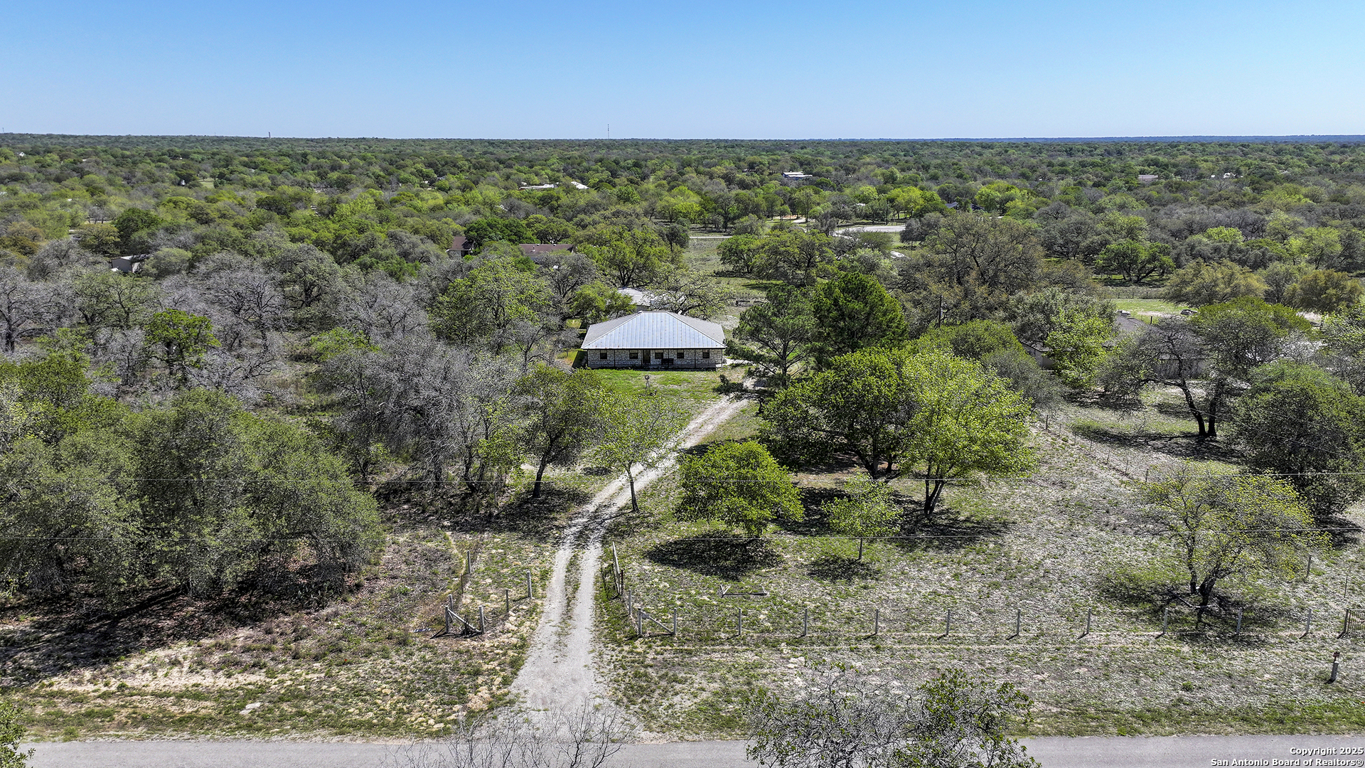 904 Eagle Creek
