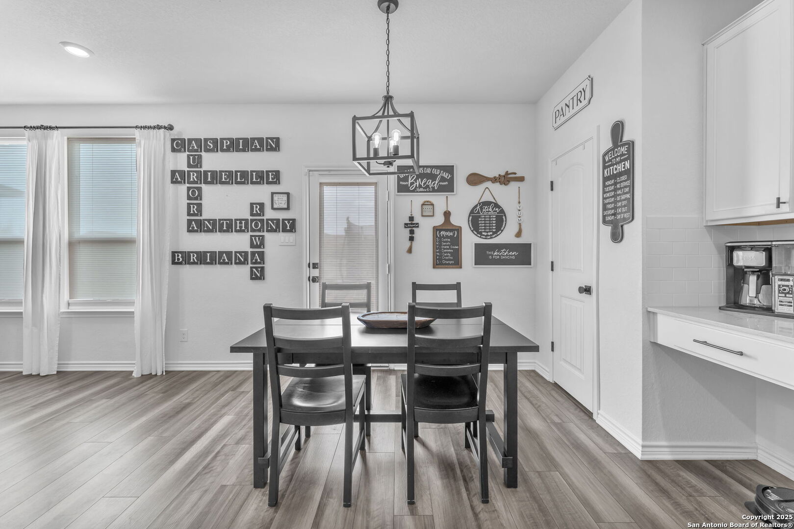3263 Old Almonte