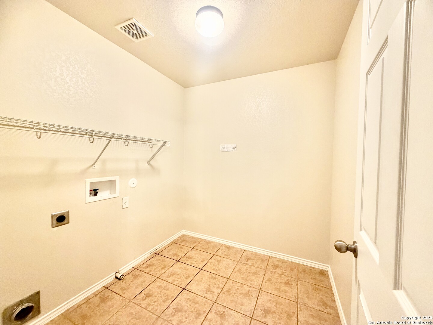 25223 Hideout Falls