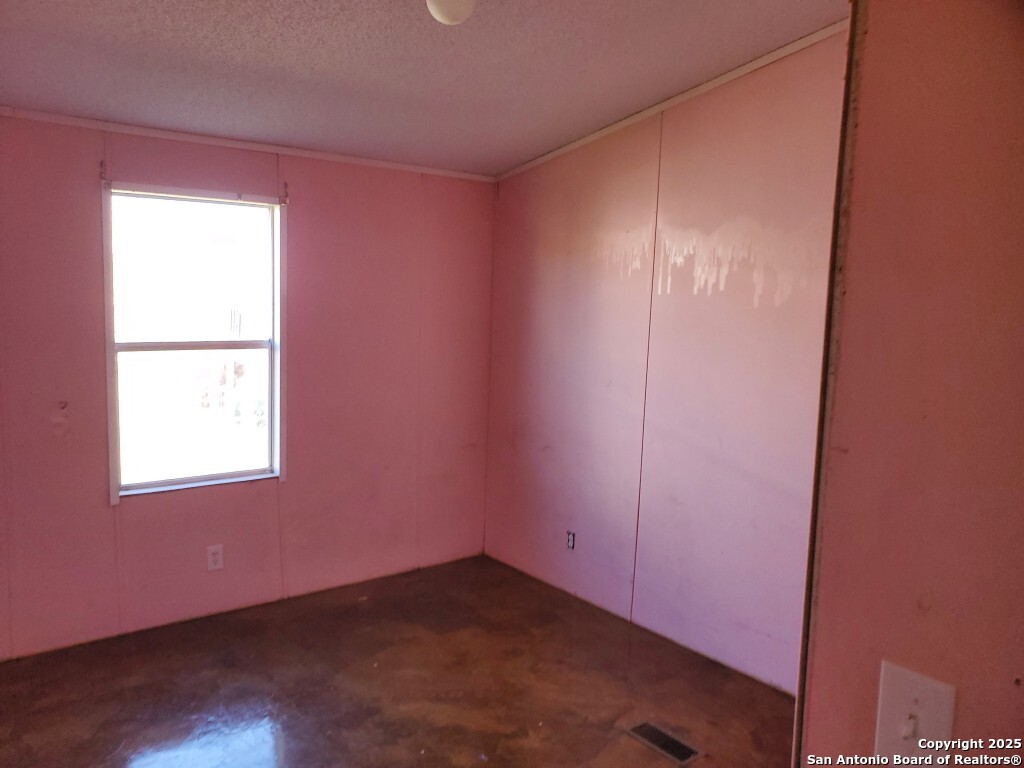754 Kayroe Rd