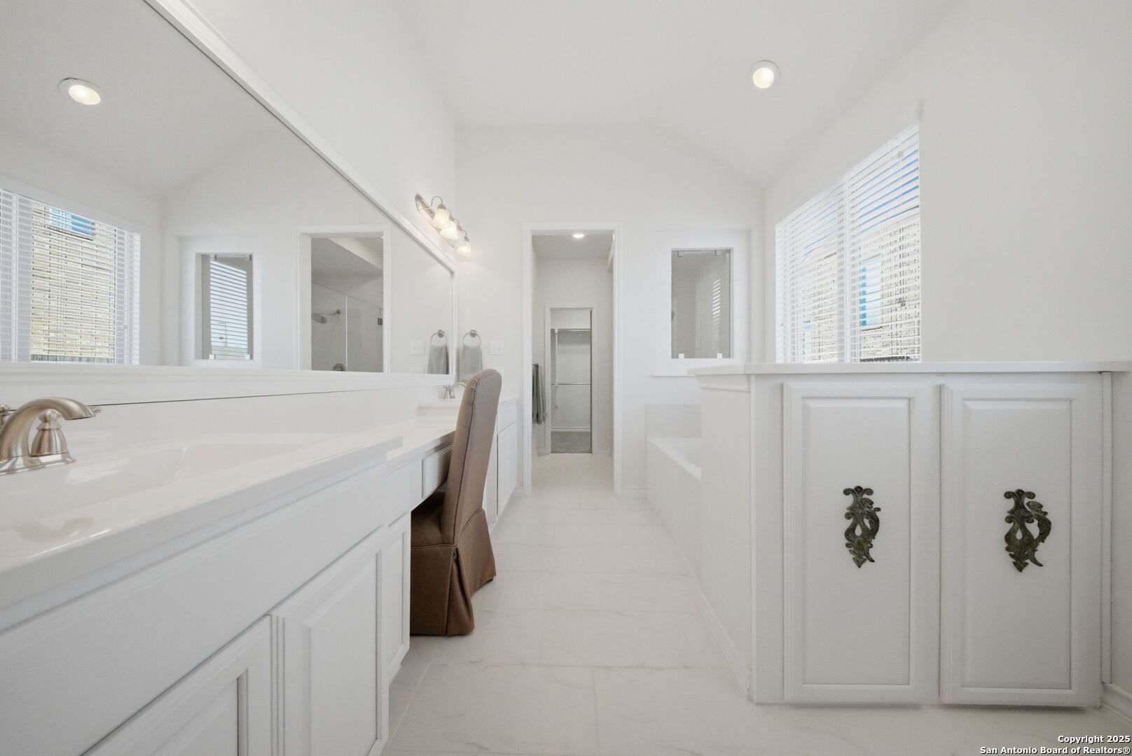 30693 Horseshoe Path