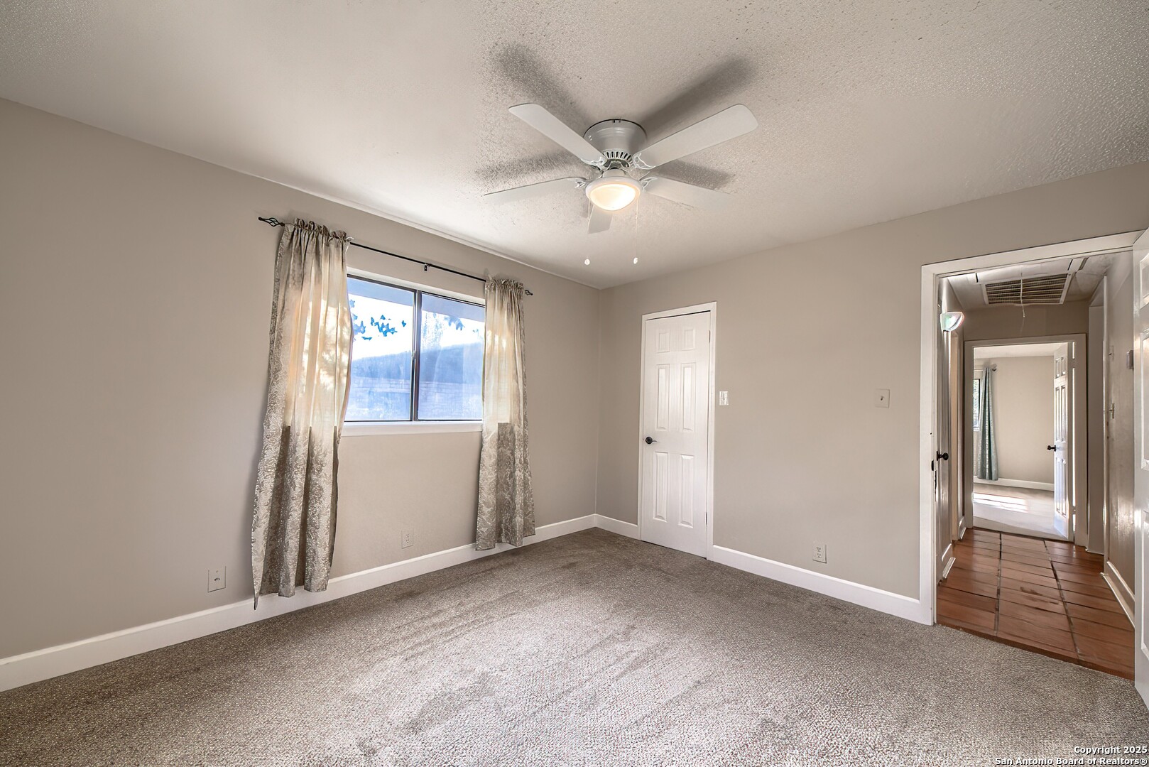 1734 Mountjoy