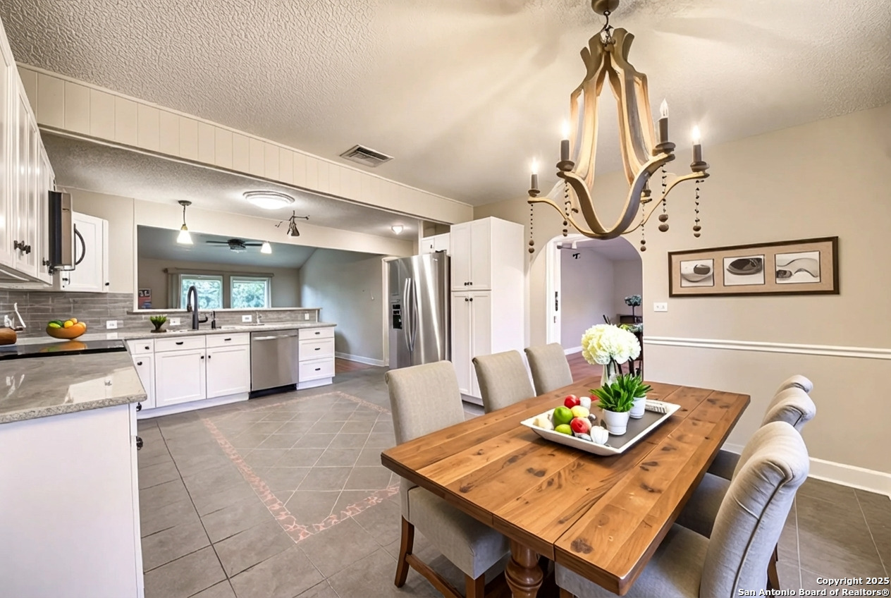 1734 Mountjoy
