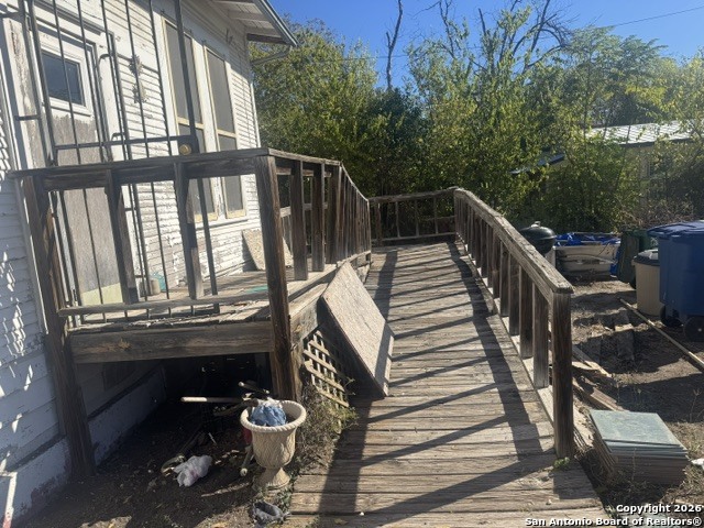 2424 Buena Vista