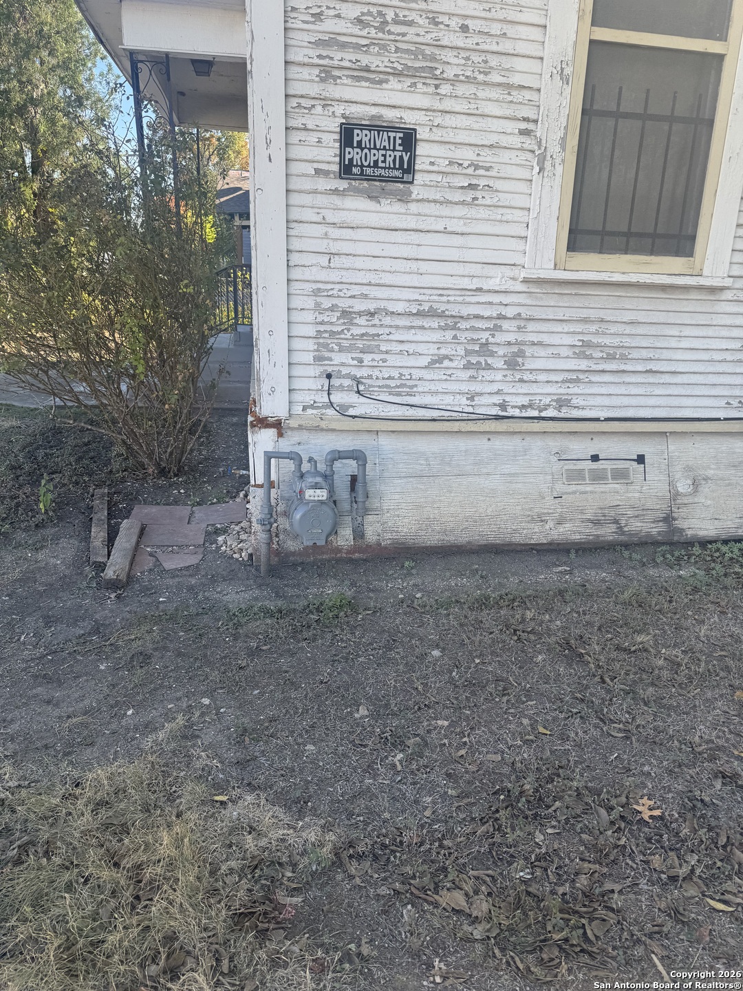 2424 Buena Vista