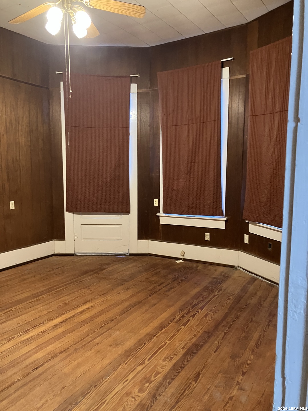 2424 Buena Vista