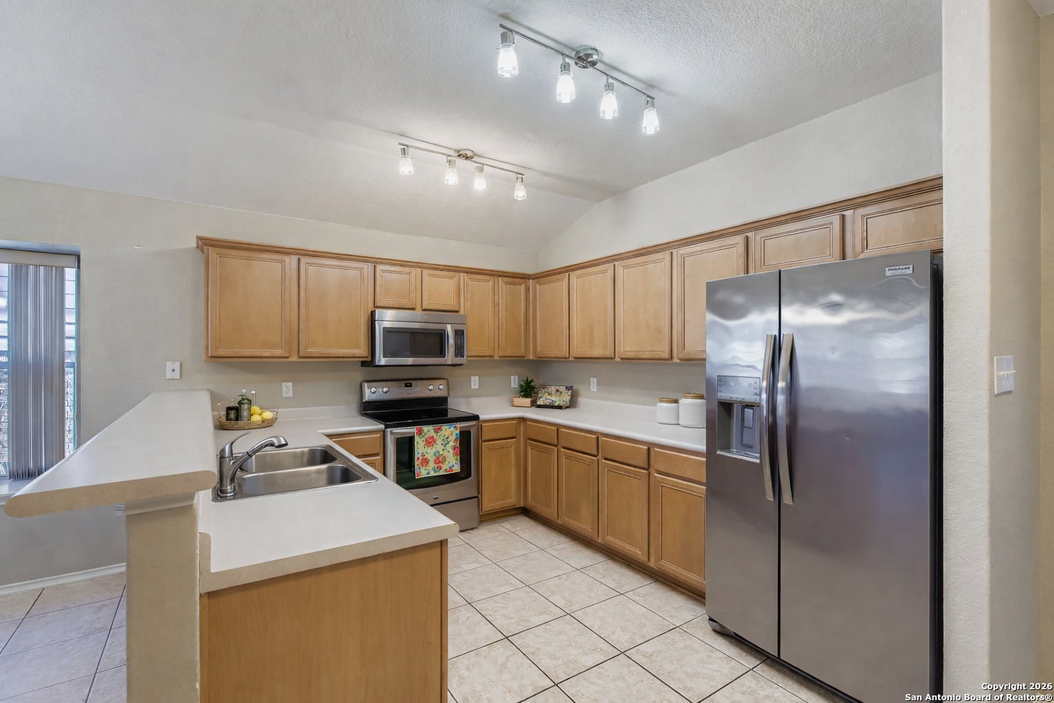 10307 Trotters Bay