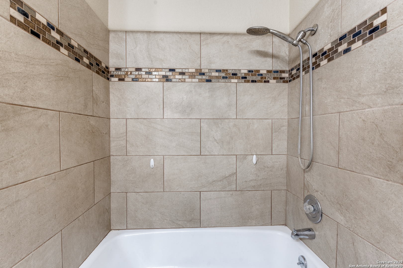 2811 Woodbury Unit: 405