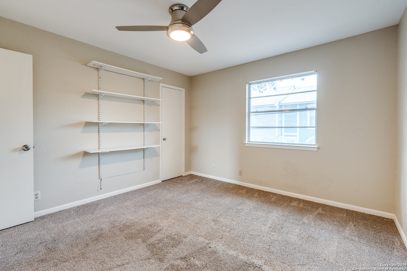 2811 Woodbury Unit: 405