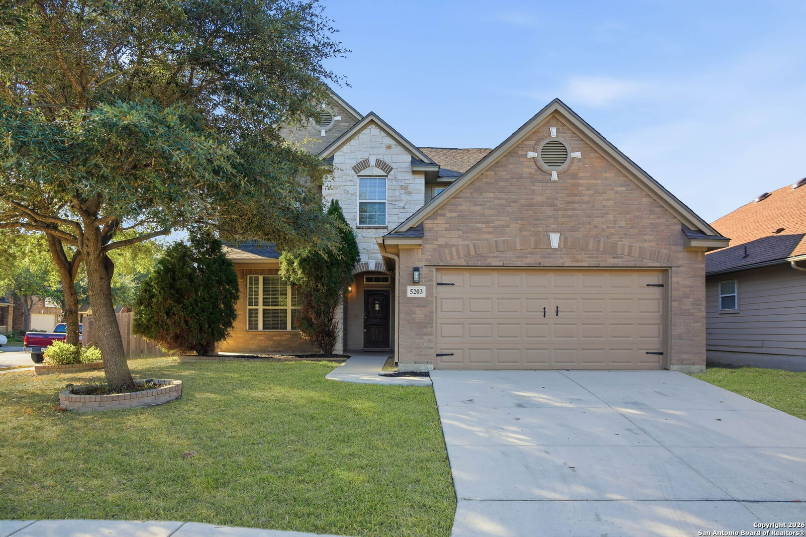 5203 Roan Brk