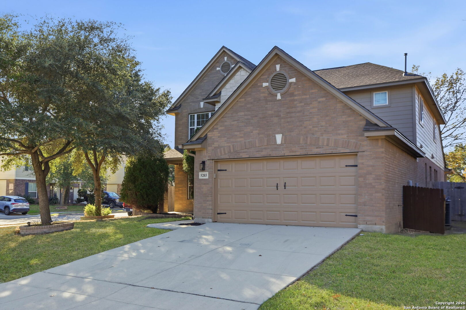 5203 Roan Brk