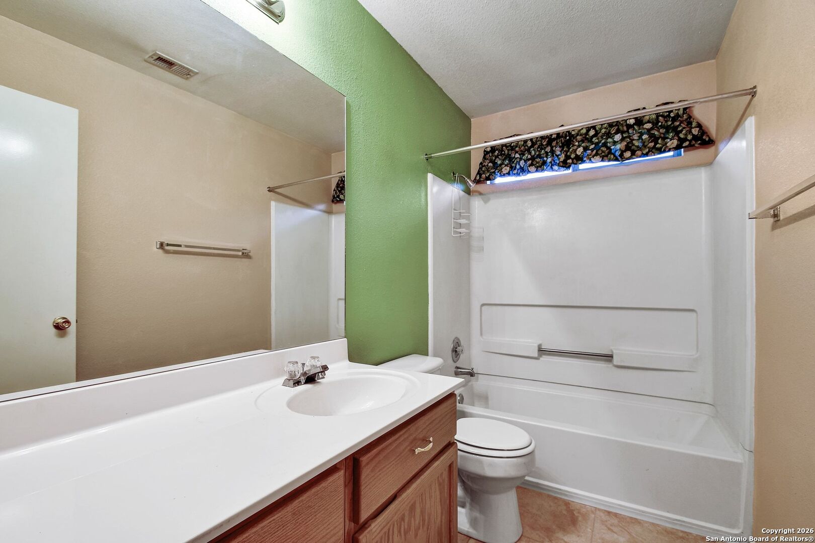 5207 Wood Glen