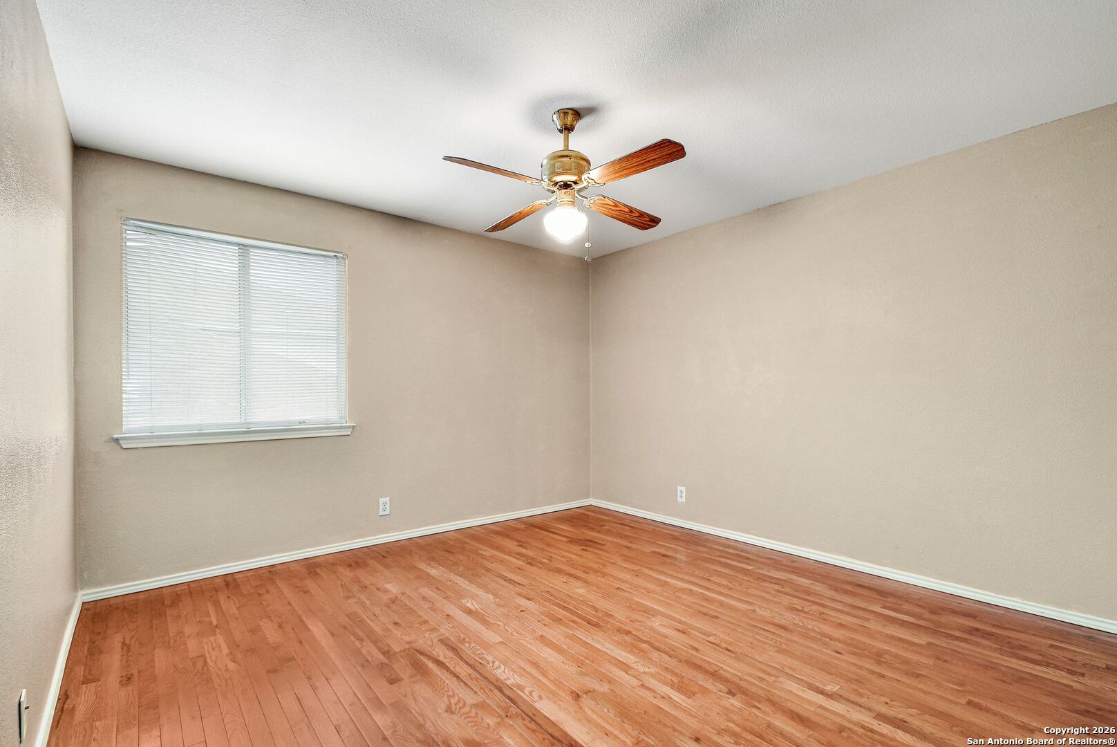 5207 Wood Glen