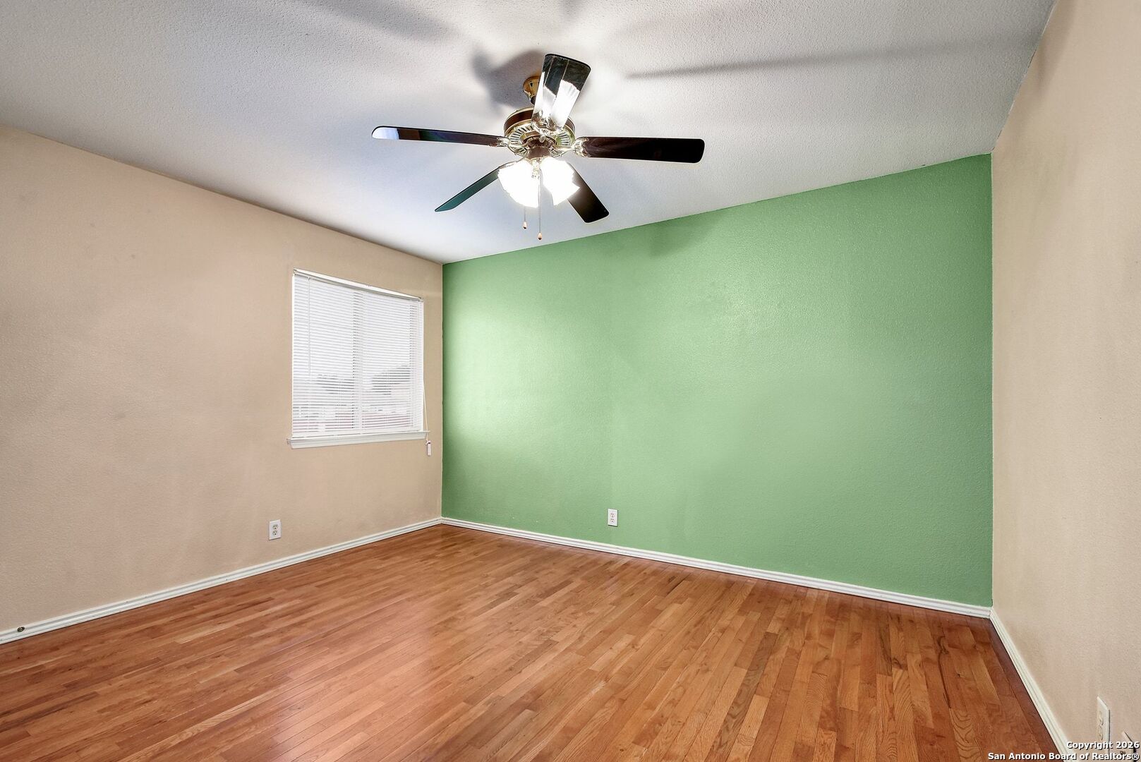 5207 Wood Glen