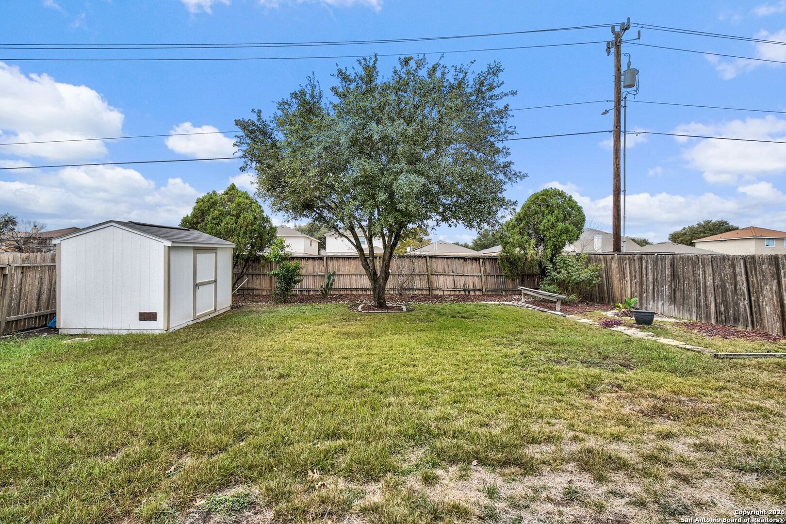 5207 Wood Glen