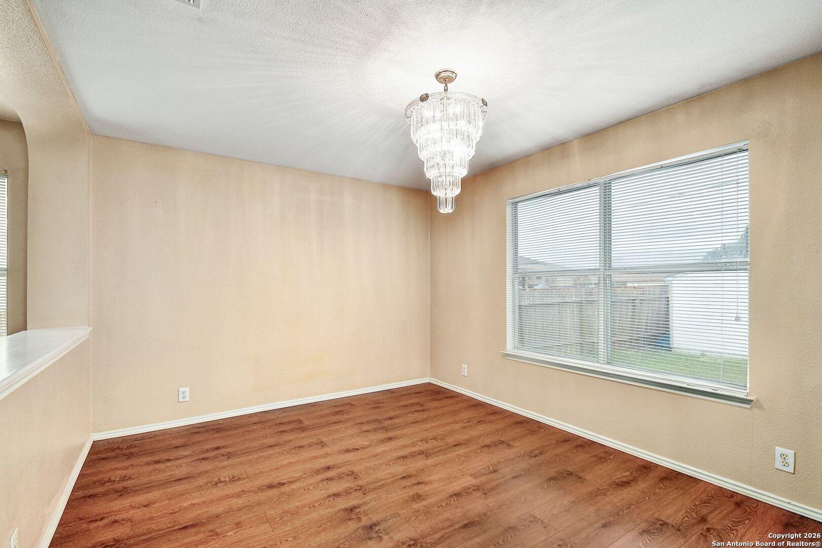 5207 Wood Glen