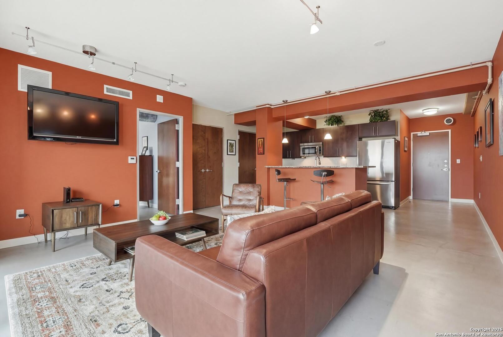800 Brazos Unit: 1103
