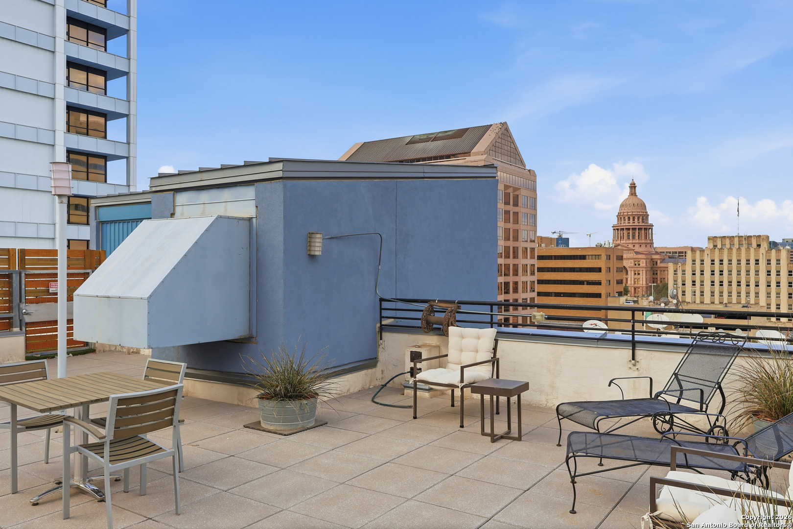 800 Brazos Unit: 1103