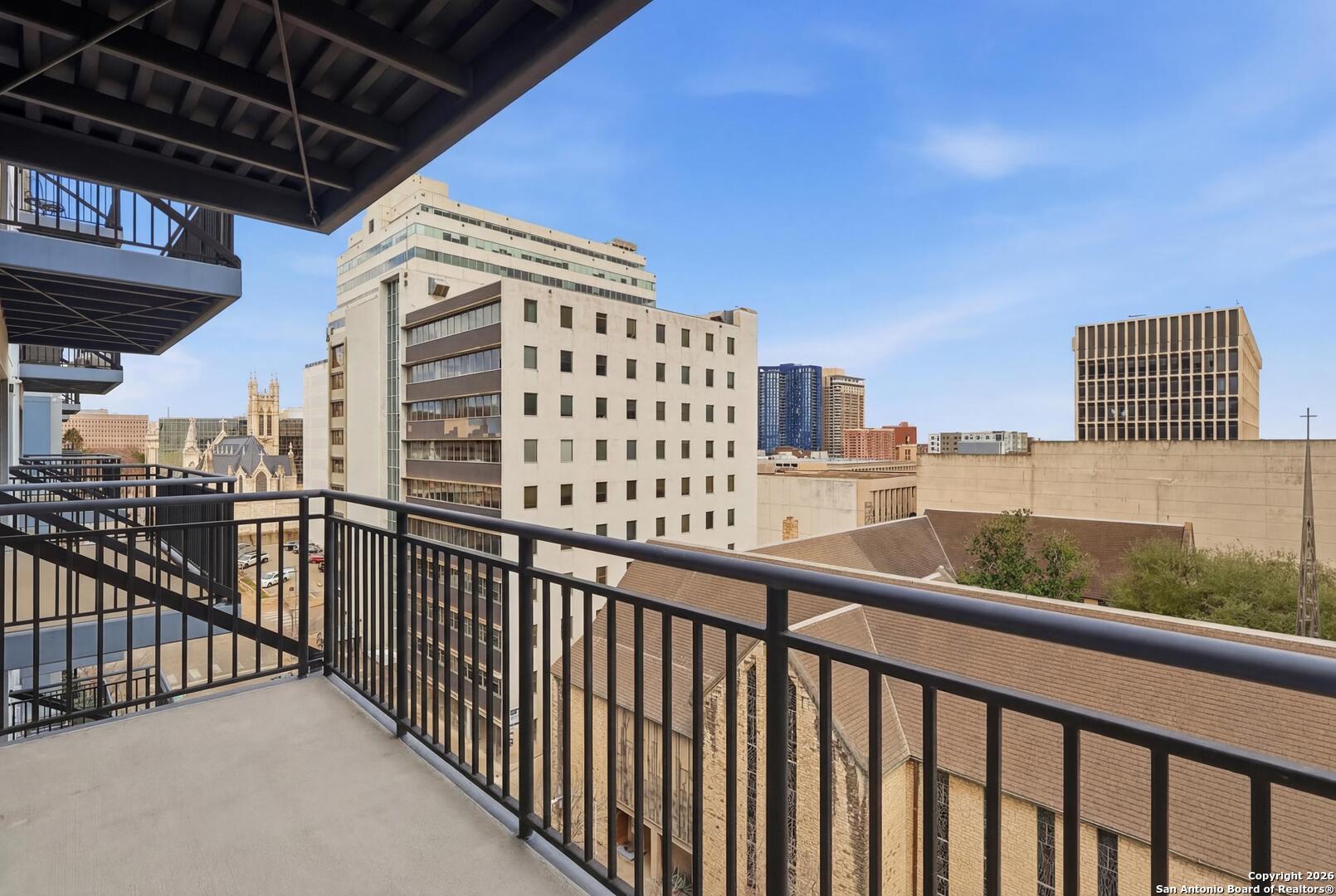 800 Brazos Unit: 1103