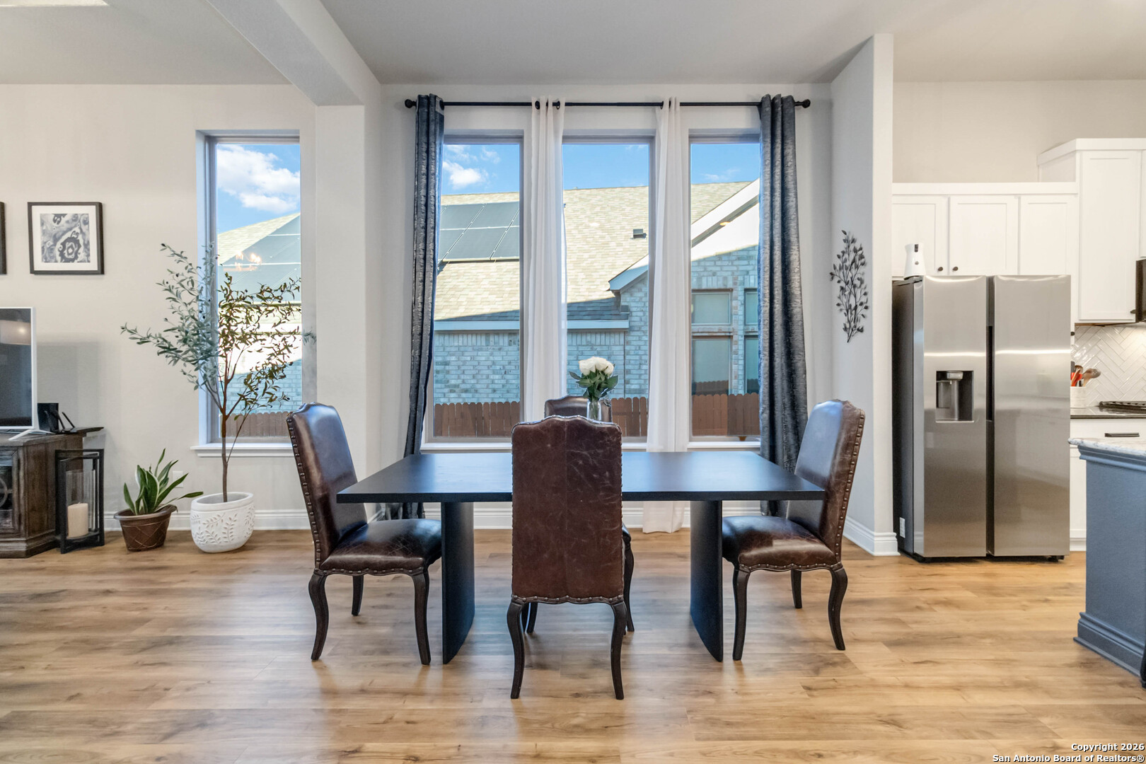 1030 Cadogan Squire