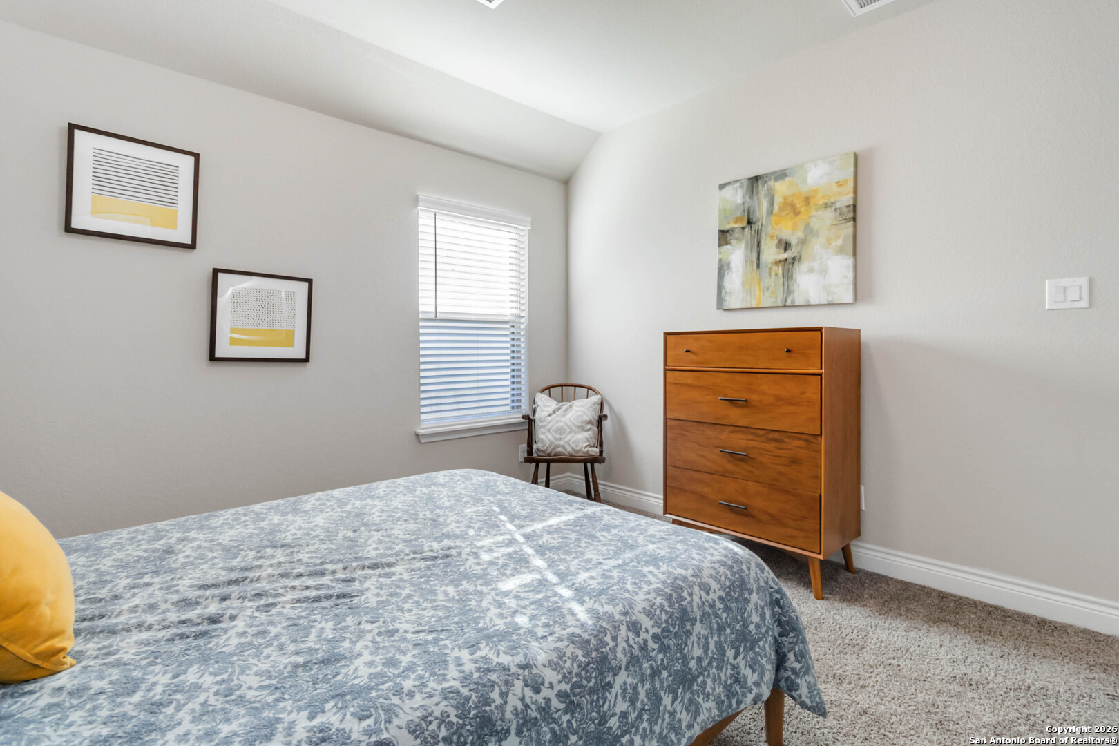 1030 Cadogan Squire