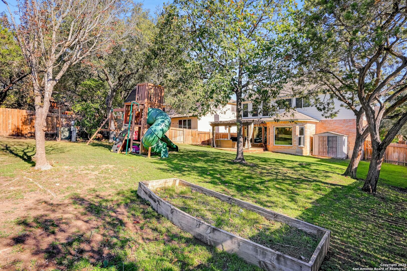 1515 Belclaire