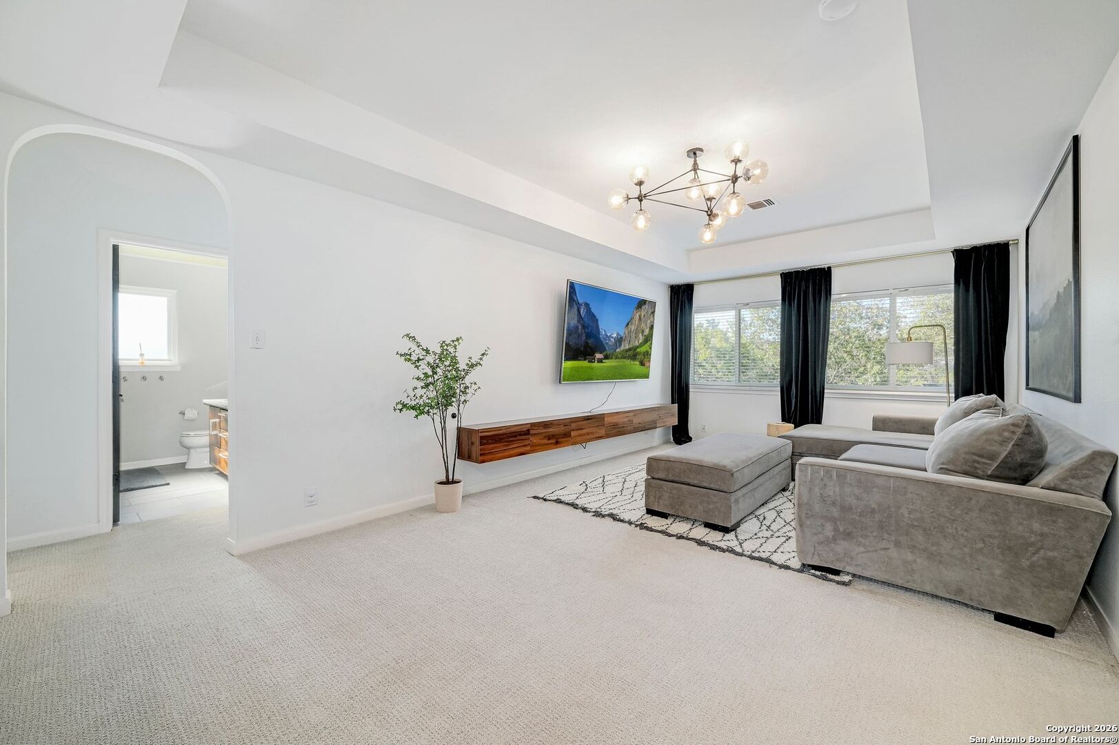 1515 Belclaire