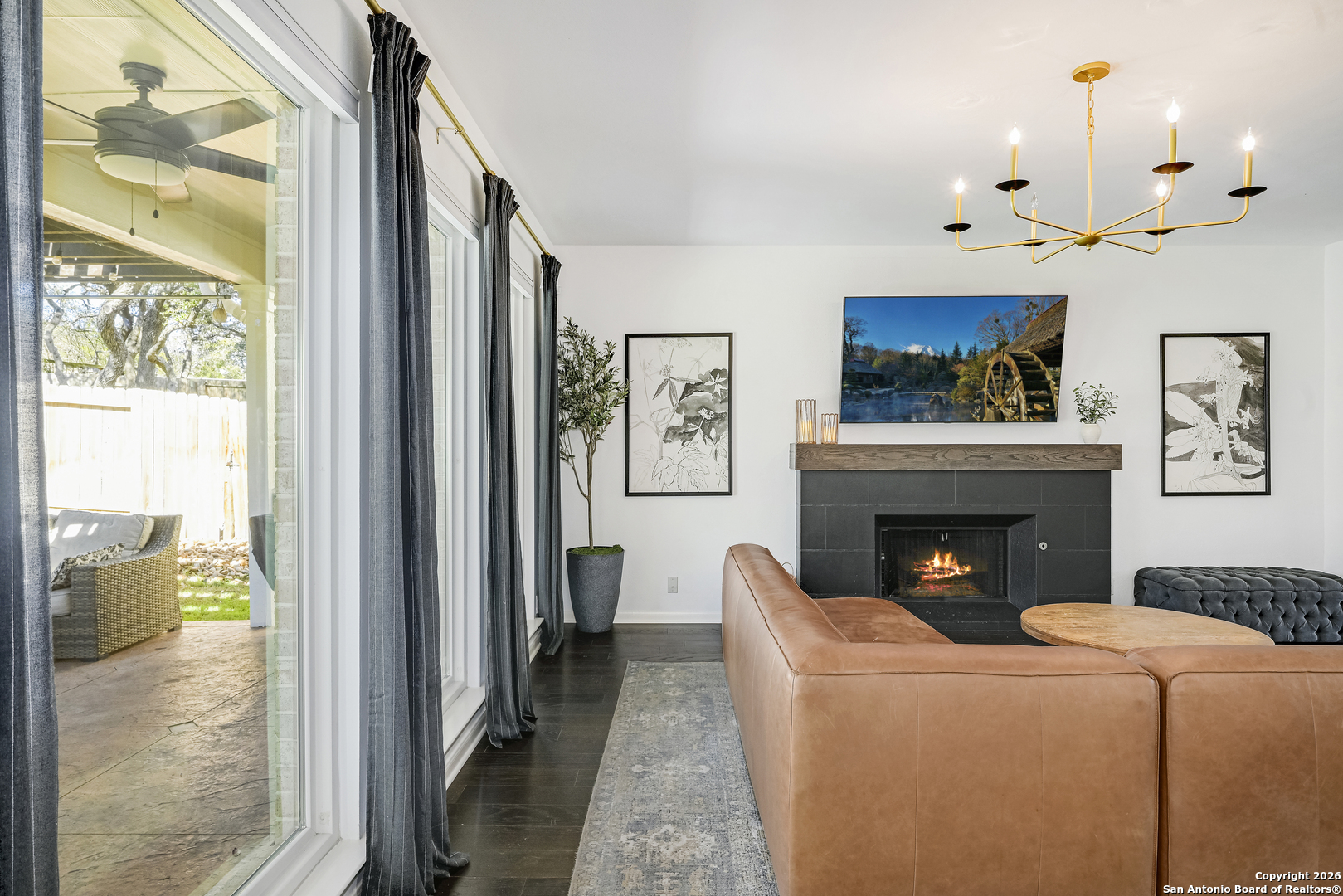 1515 Belclaire