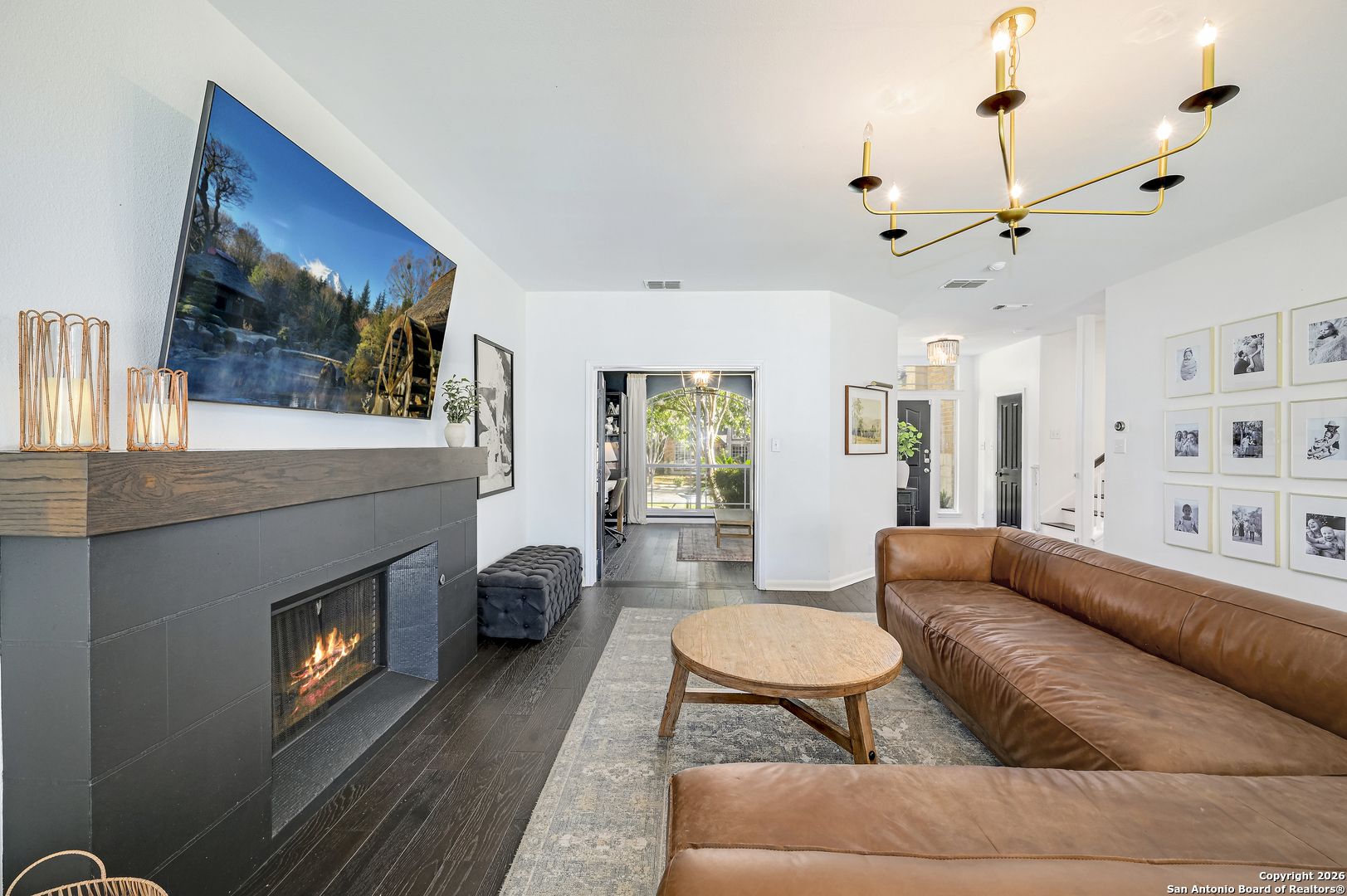 1515 Belclaire