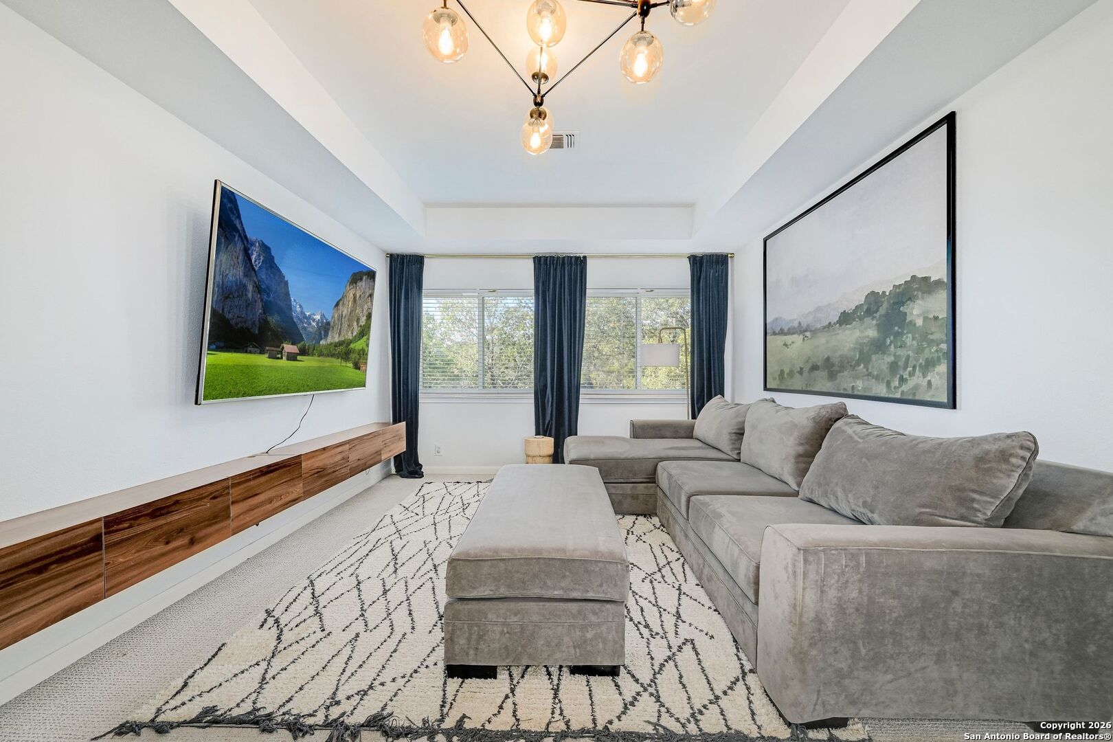 1515 Belclaire
