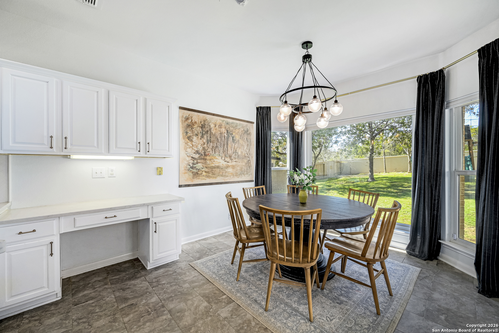 1515 Belclaire