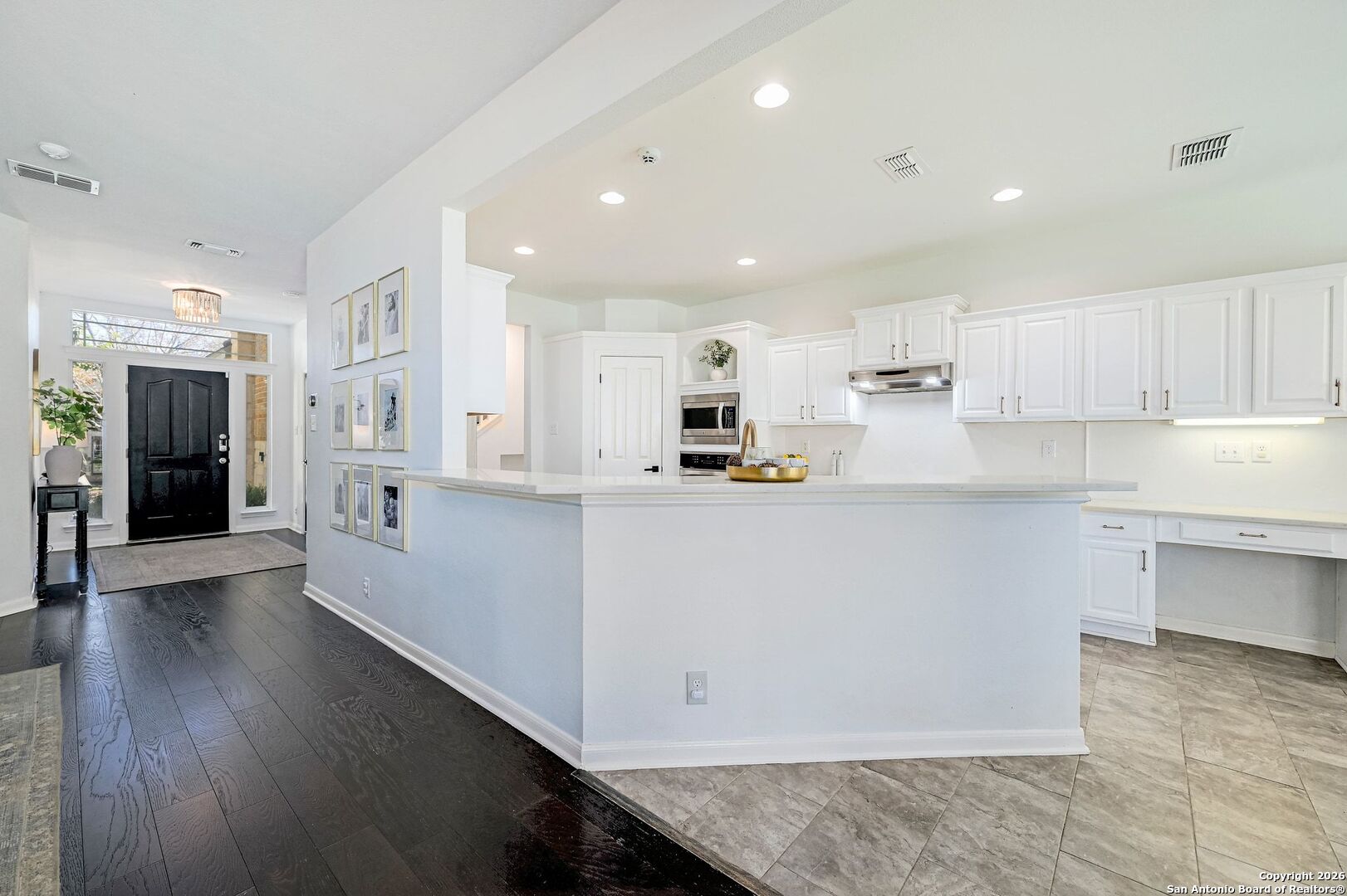 1515 Belclaire